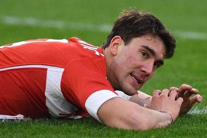 他都没有打 他都没有打