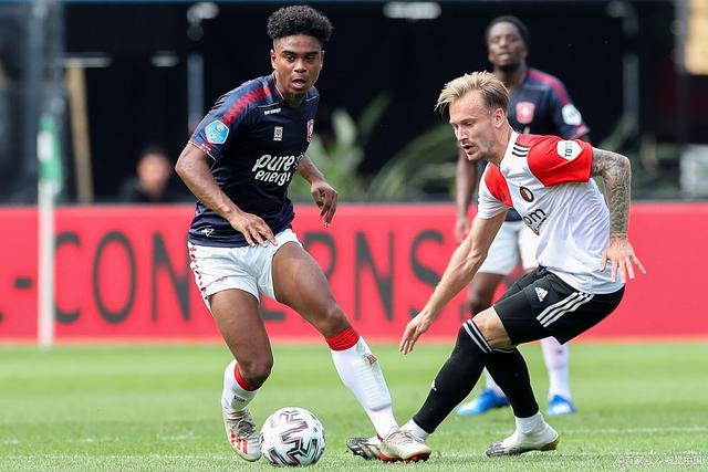 排名跃升至 排名跃升至