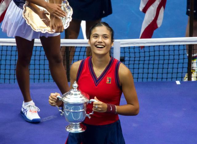 场中以15 场中以15