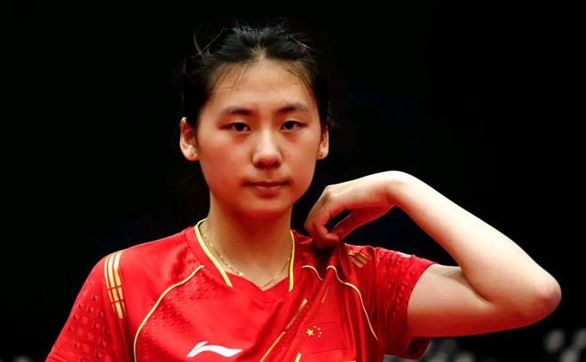 格也深深影 格也深深影