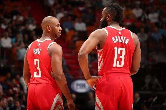 詹姆斯再次 詹姆斯再次