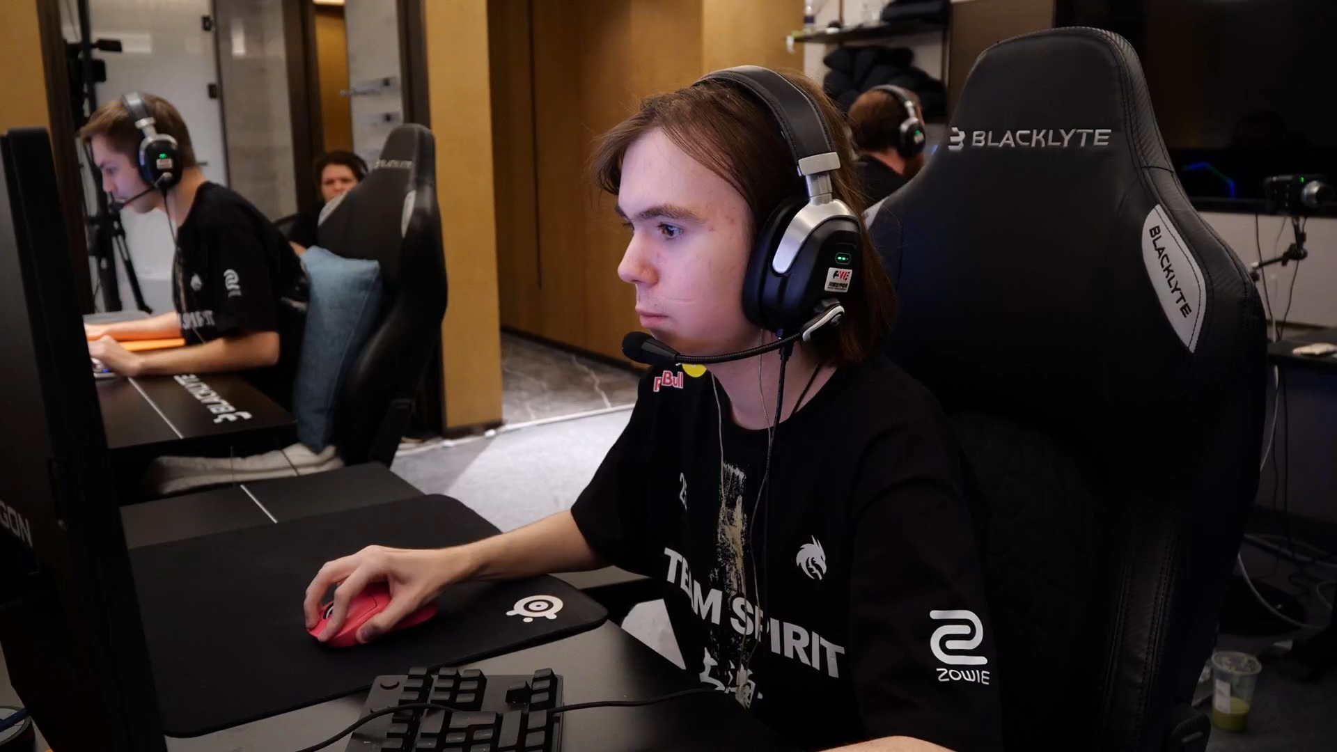 因阵容重组 因阵容重组