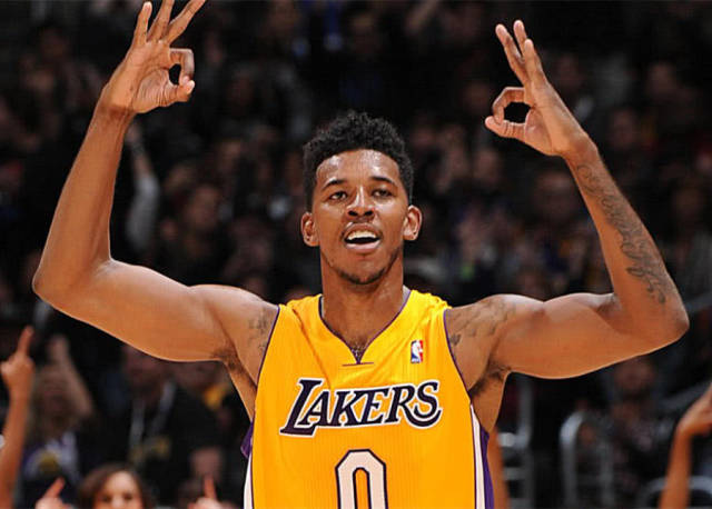 副卡位根据 副卡位根据